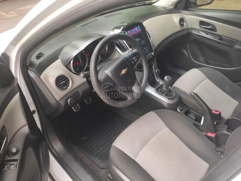 Chevrolet Cruze 1.6