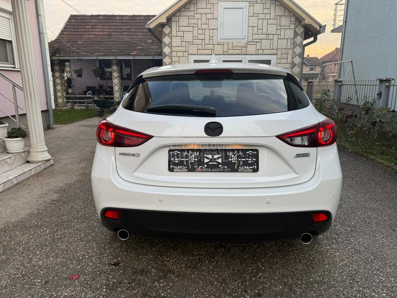 Mazda 3 2.0 NAV LED CH