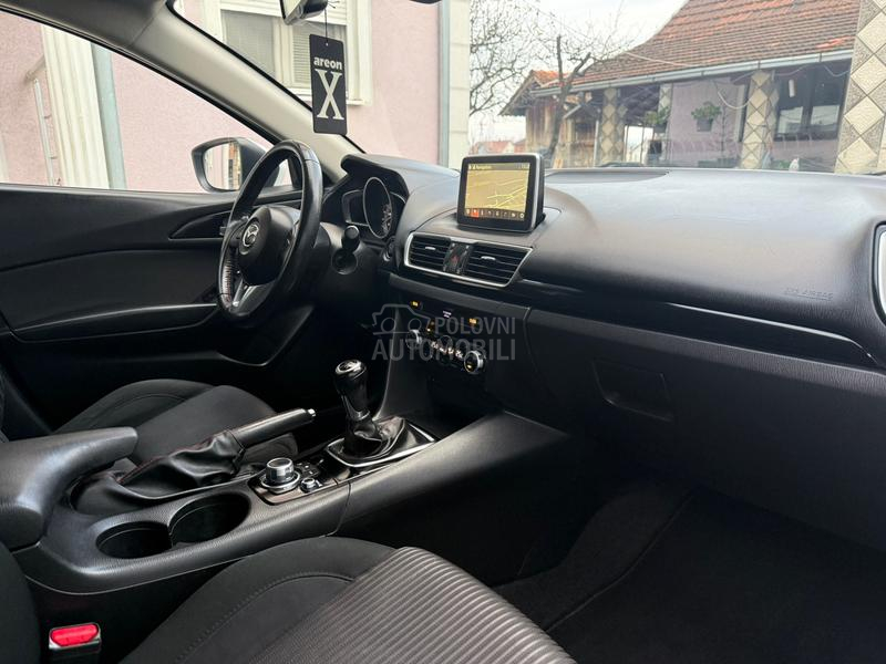 Mazda 3 2.0 NAV LED CH