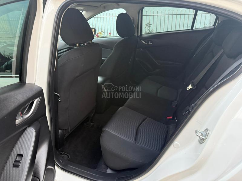 Mazda 3 2.0 NAV LED CH