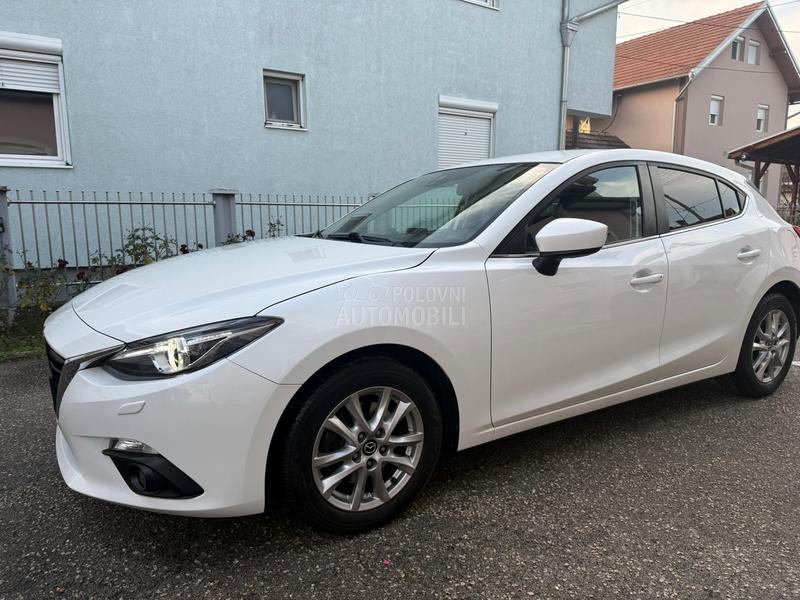 Mazda 3 2.0 NAV LED CH