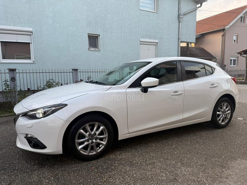Mazda 3 2.0 NAV LED CH