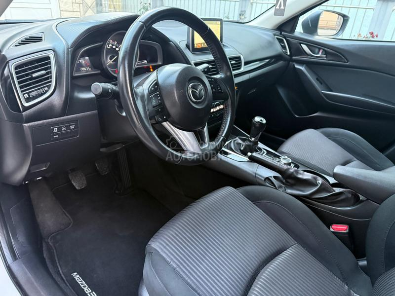 Mazda 3 2.0 NAV LED CH