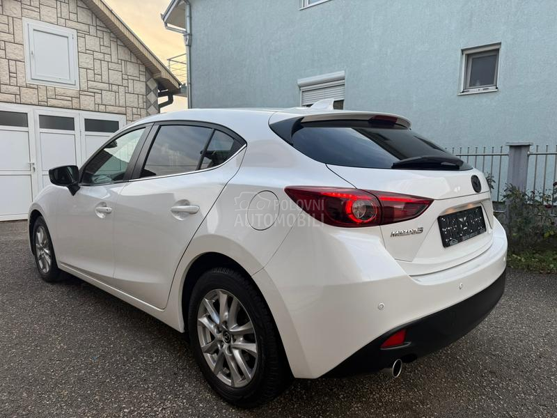 Mazda 3 2.0 NAV LED CH