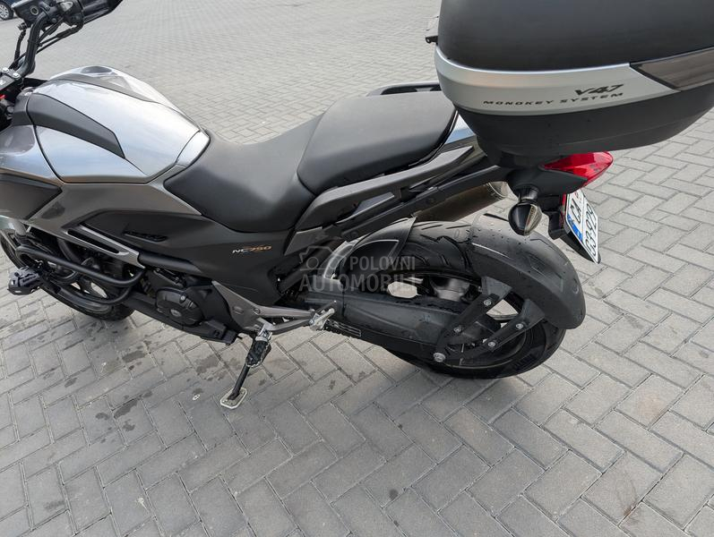 Honda NC 750x DCT 750 x