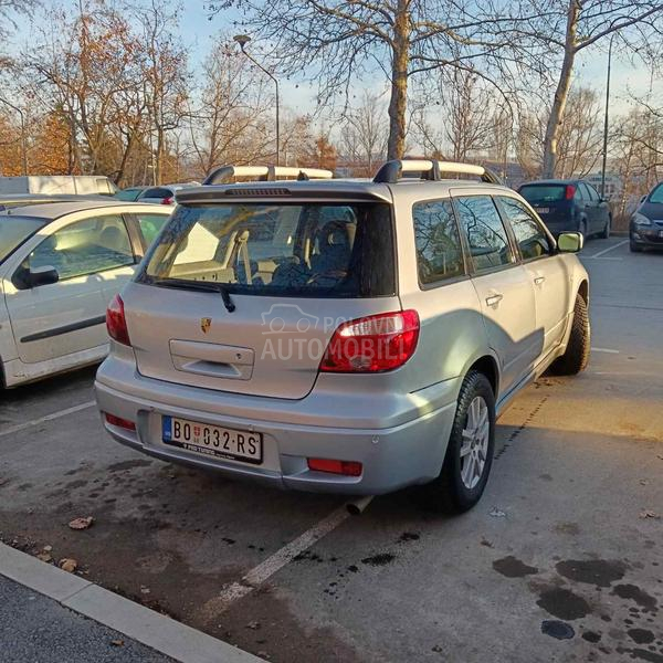 Mitsubishi Outlander 