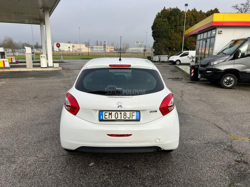 Peugeot 208 