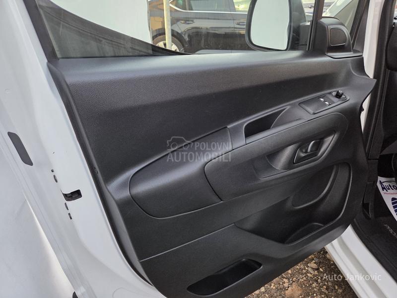 Toyota Proace City 5 GOD   GARAN CIJA