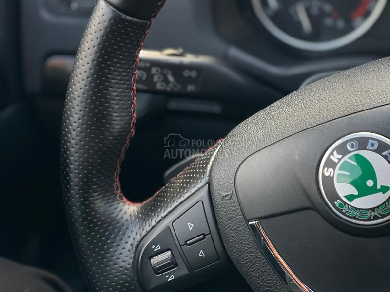 Škoda Octavia W R S DSG