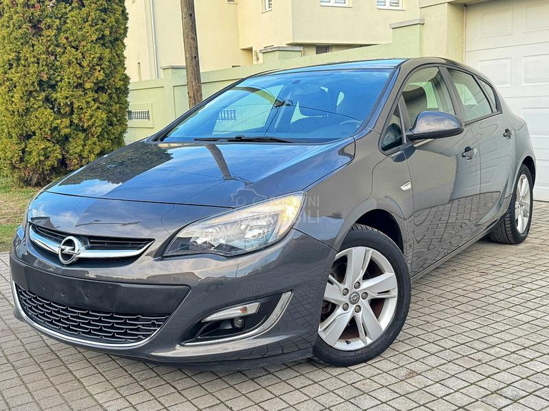 Opel Astra J N.O.V COSMO 1.7CDTI