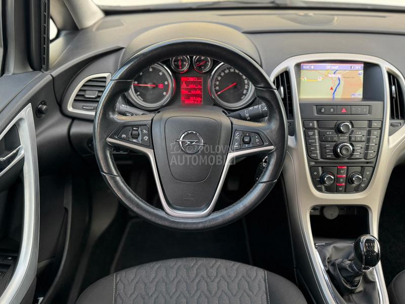 Opel Astra J N.O.V COSMO 1.7CDTI