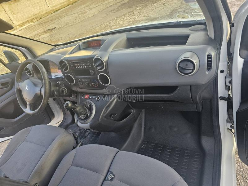 Peugeot Partner 3 SEDIŠTA/MAXI N1