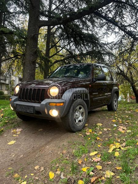 Jeep Liberty 2.4 sport 4x4