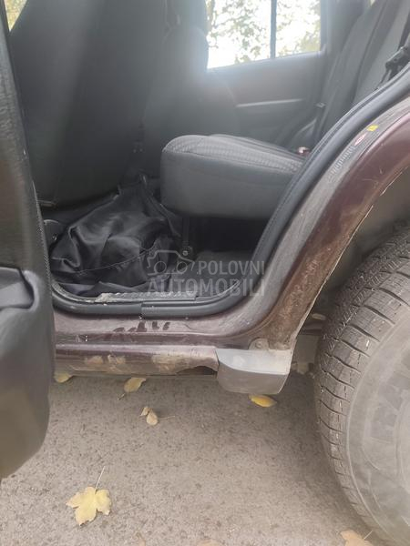 Jeep Liberty 2.4 sport 4x4