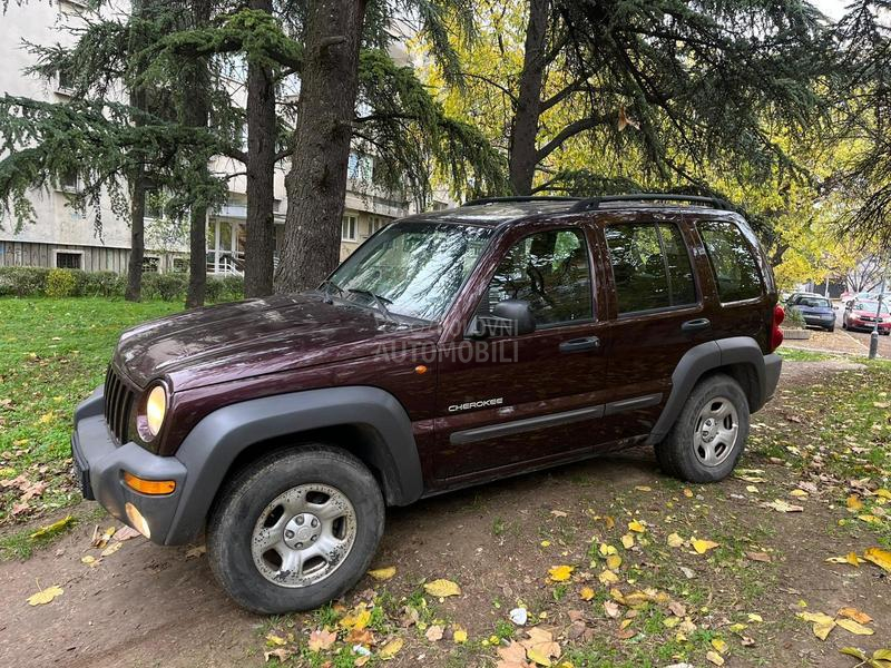 Jeep Liberty 2.4 sport 4x4