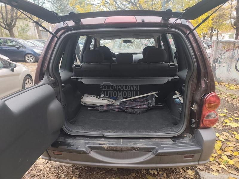 Jeep Liberty 2.4 sport 4x4