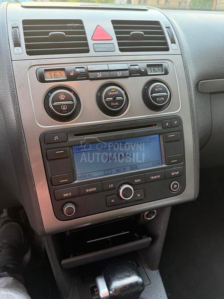 Volkswagen Touran 2.0 TDI DSG Highline