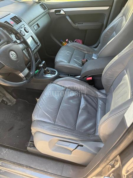 Volkswagen Touran 2.0 TDI DSG Highline