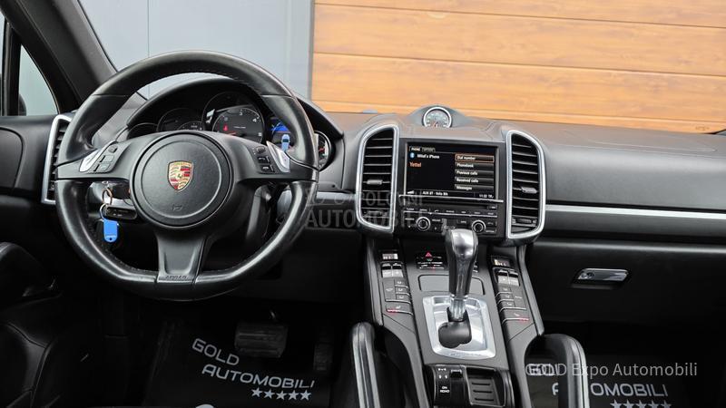Porsche Cayenne 3.0 TD TIPTRONIC FUL