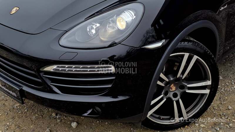 Porsche Cayenne 3.0 TD TIPTRONIC FUL