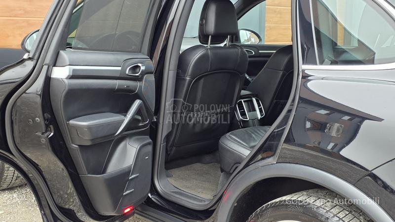 Porsche Cayenne 3.0 TD TIPTRONIC FUL