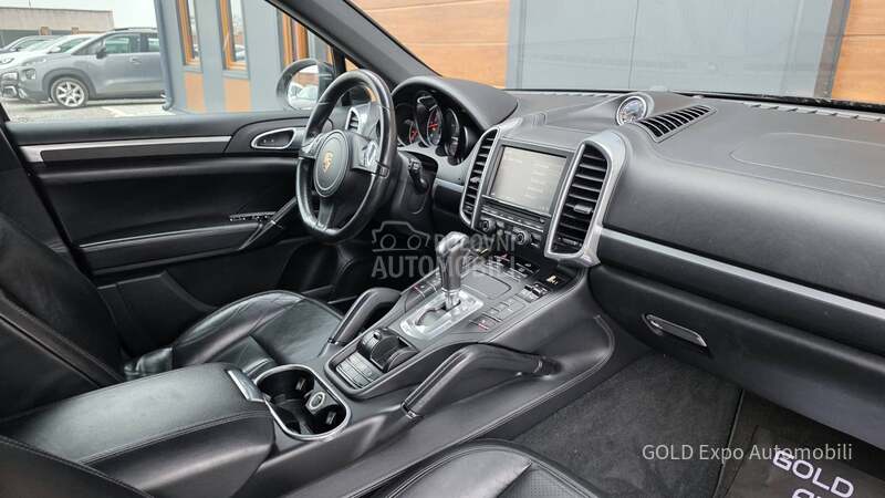 Porsche Cayenne 3.0 TD TIPTRONIC FUL