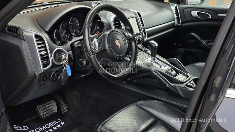 Porsche Cayenne 3.0 TD TIPTRONIC FUL