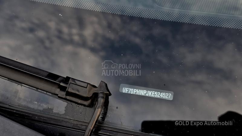 Citroen C4 Cactus 1.2 B.E.N.Z NOV