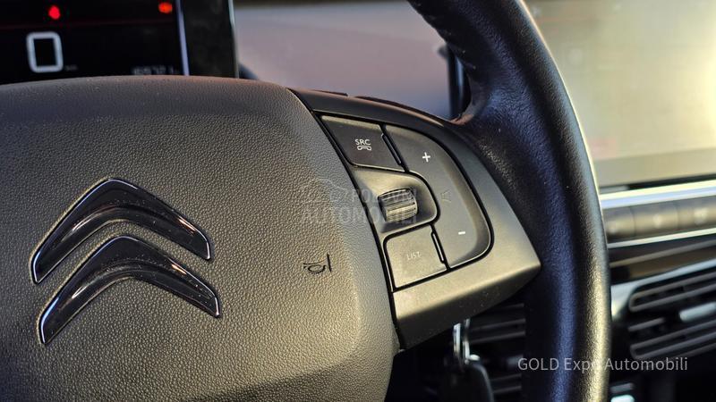 Citroen C4 Cactus 1.2 B.E.N.Z NOV