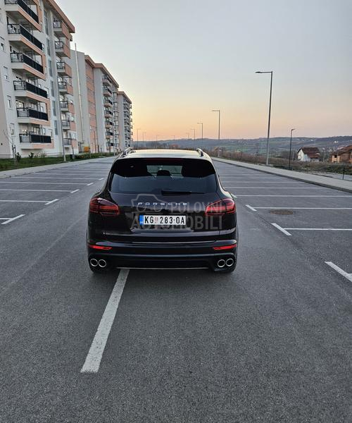 Porsche Cayenne 