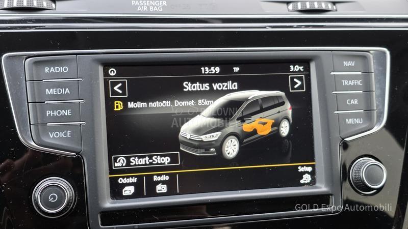 Volkswagen Touran 1.6 HIGHLINE 7SED