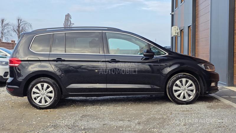 Volkswagen Touran 1.6 HIGHLINE 7SED
