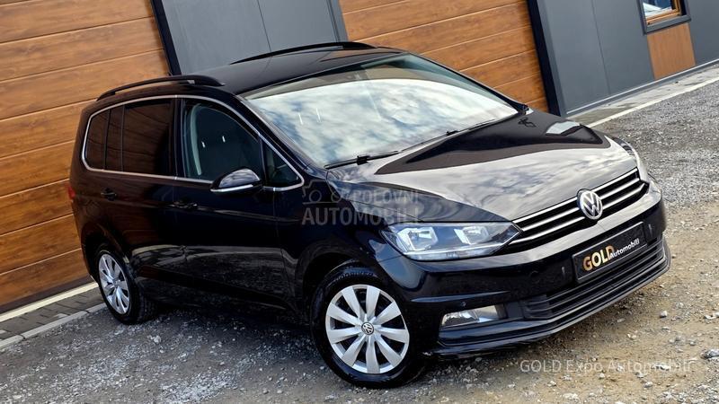 Volkswagen Touran 1.6 HIGHLINE 7SED