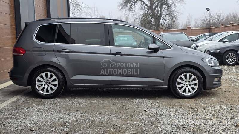 Volkswagen Touran 2.0 TDi 7SD HIGHLINE