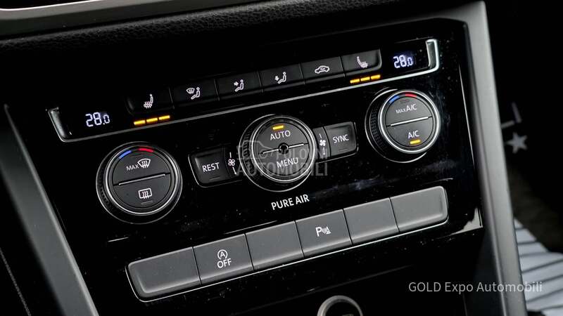 Volkswagen Touran 2.0 TDi 7SD HIGHLINE