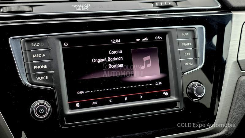 Volkswagen Touran 2.0 TDi 7SD HIGHLINE