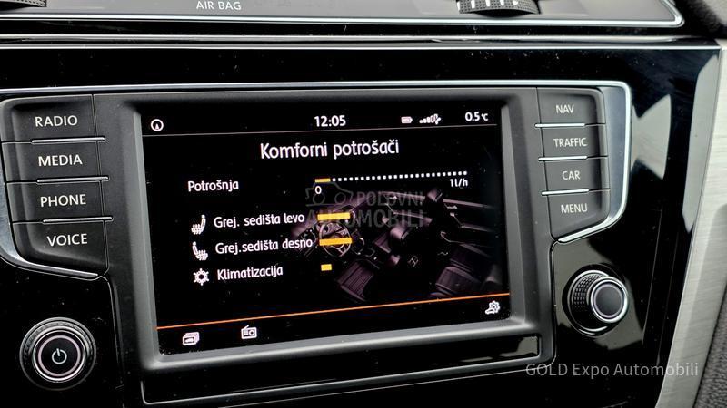 Volkswagen Touran 2.0 TDi 7SD HIGHLINE