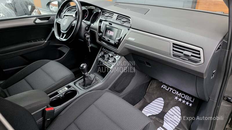 Volkswagen Touran 2.0 TDi 7SD HIGHLINE