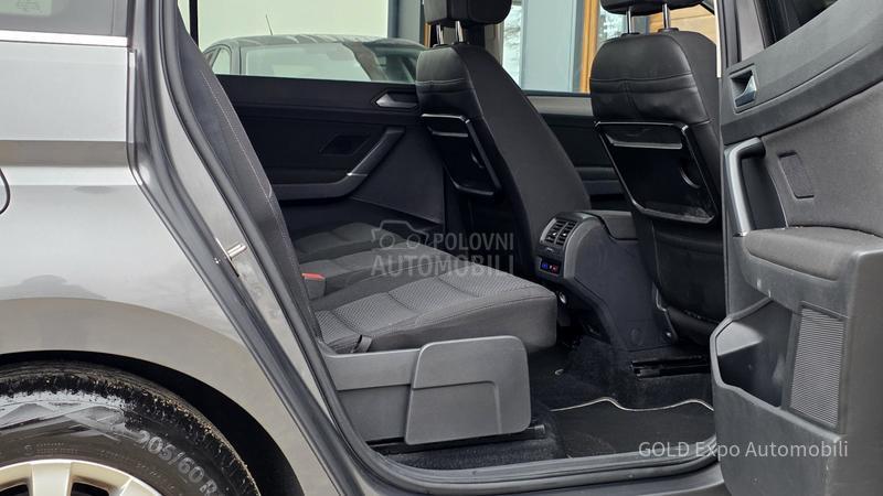 Volkswagen Touran 2.0 TDi 7SD HIGHLINE