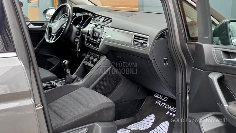 Volkswagen Touran 2.0 TDi 7SD HIGHLINE
