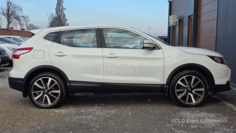 Nissan Qashqai 1.2 DIG-T 120K.M NOV