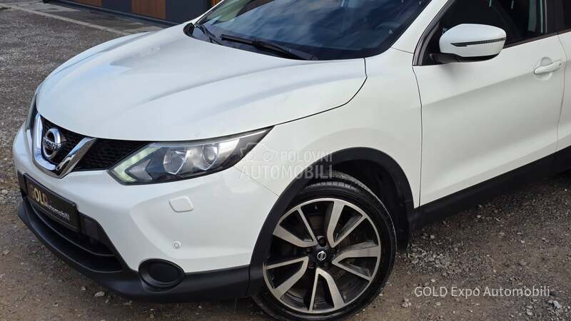 Nissan Qashqai 1.2 DIG-T 120K.M NOV