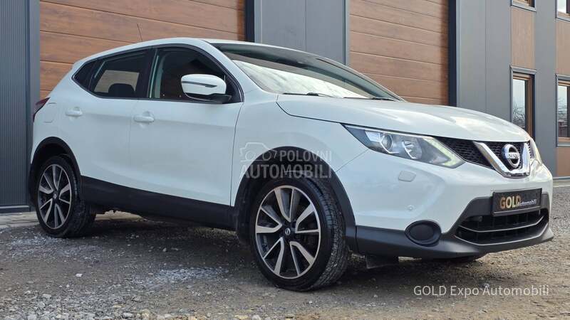 Nissan Qashqai 1.2 DIG-T 120K.M NOV