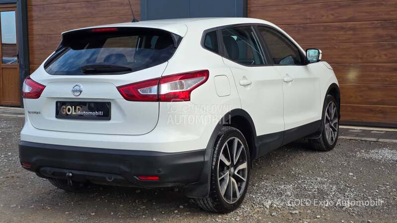 Nissan Qashqai 1.2 DIG-T 120K.M NOV