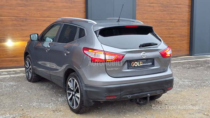 Nissan Qashqai 1.2 X-TRONIC 151K.M.