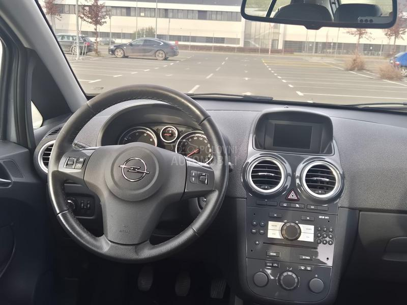 Opel Corsa D 1.3 no.ov