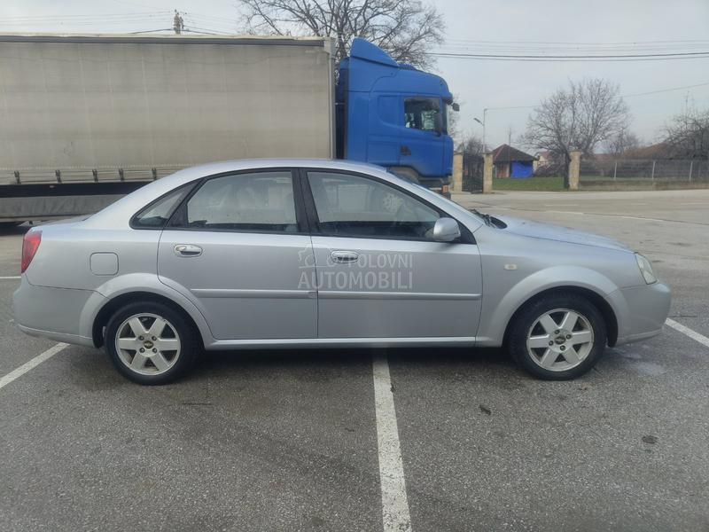 Chevrolet Nubira 1.8b ODLlČAN