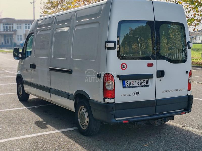 Opel Movano 