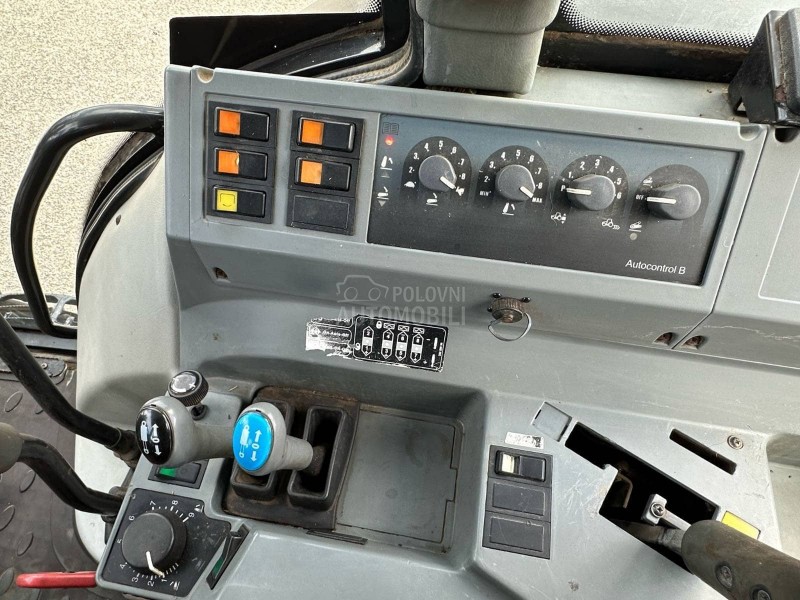 Valtra N101 FABRICKI UTOVARIVAC