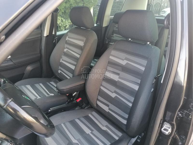 Škoda Roomster 1.4i REFERENCE CH